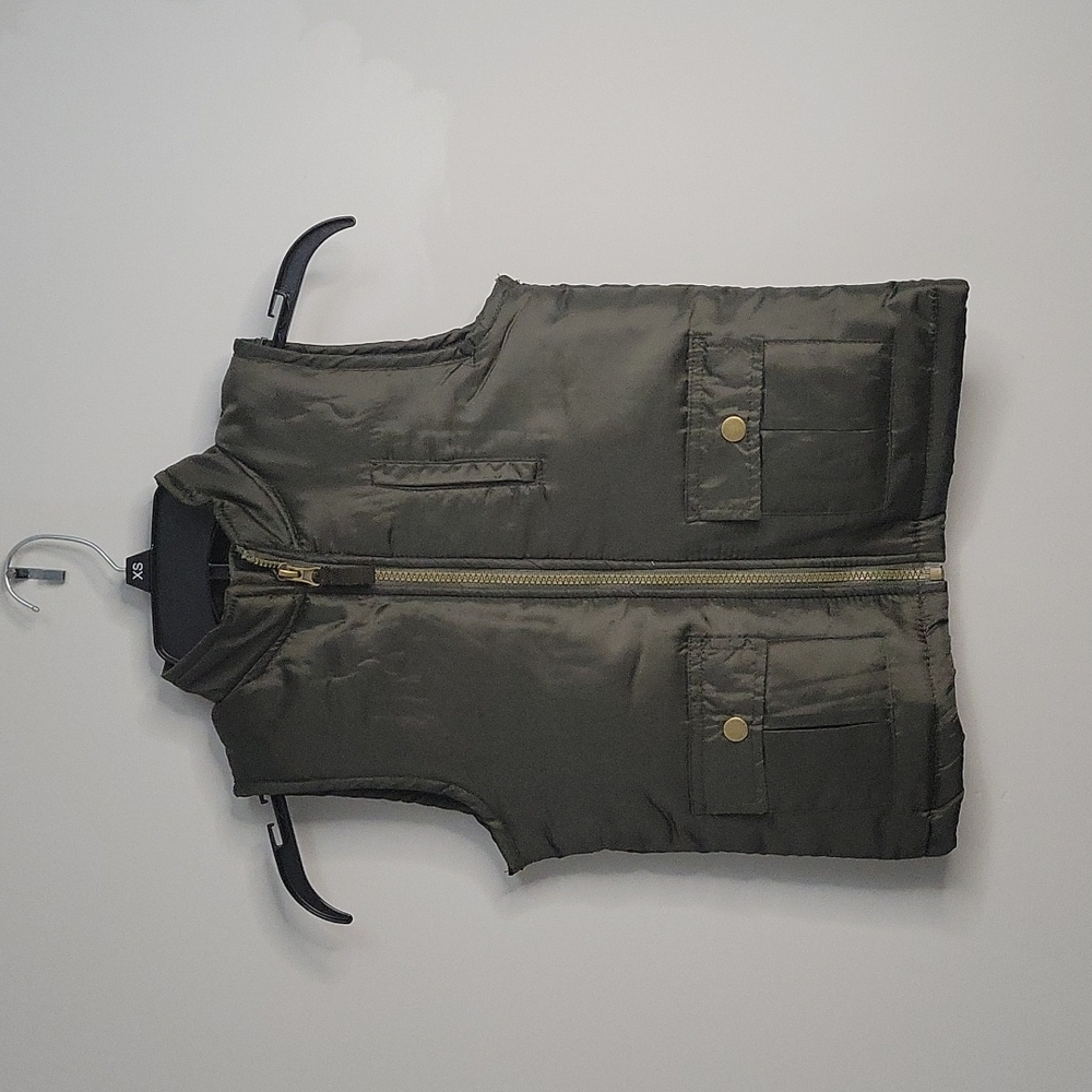 Boys hunter green vest